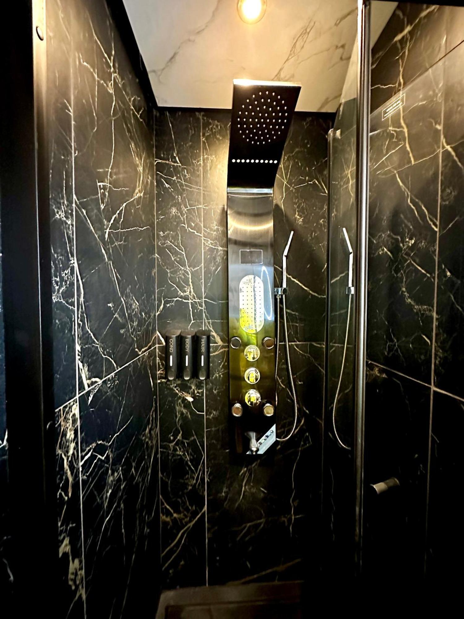 Double Room Private Bathroom,1643288613:JPEG